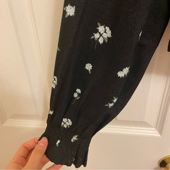 COPY - NWOT Aritzia wilfred breathless blouse, wide neckline, longsleeve blouse… - Picture 11 of 12